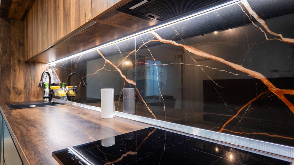 Inchiriere apartament 2 camere MTM SKY, Parcare/Gradina Privata