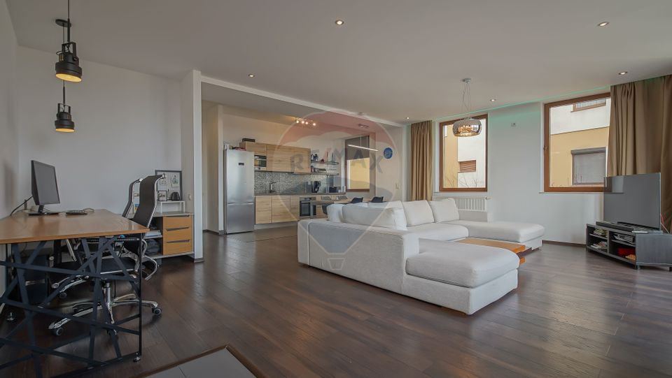 Apartament situat pe Drumul Poienii, panorama de vis