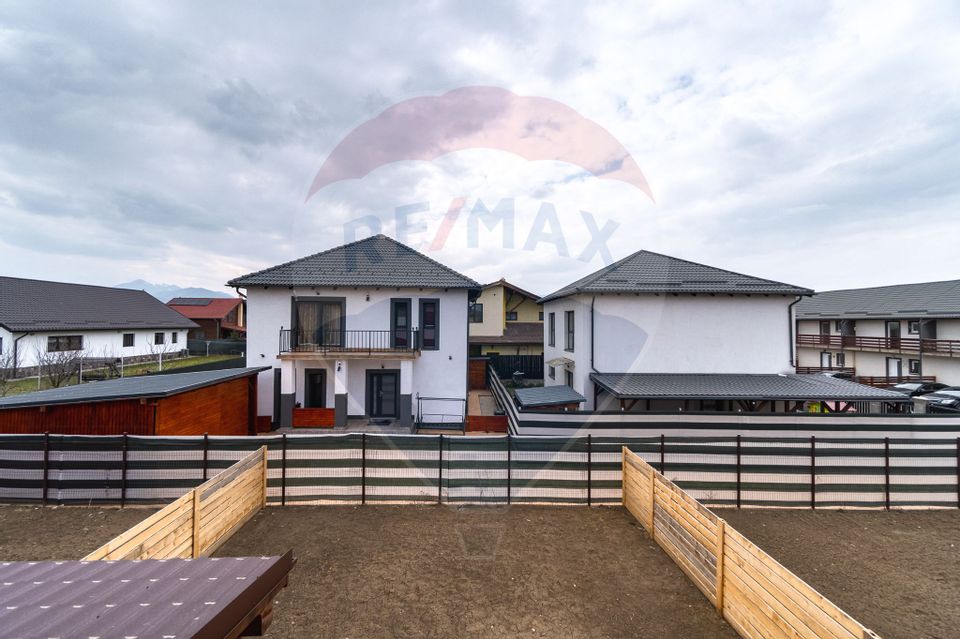 4 room House / Villa for sale