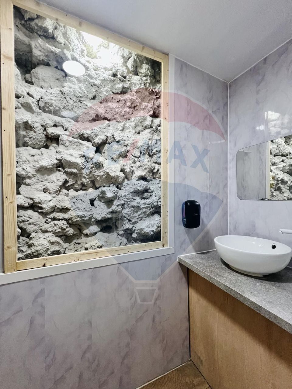 265sq.m Commercial Space for rent, P-ta Ovidiu area