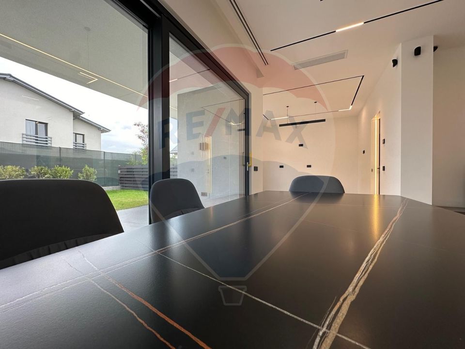 5 room House / Villa for sale