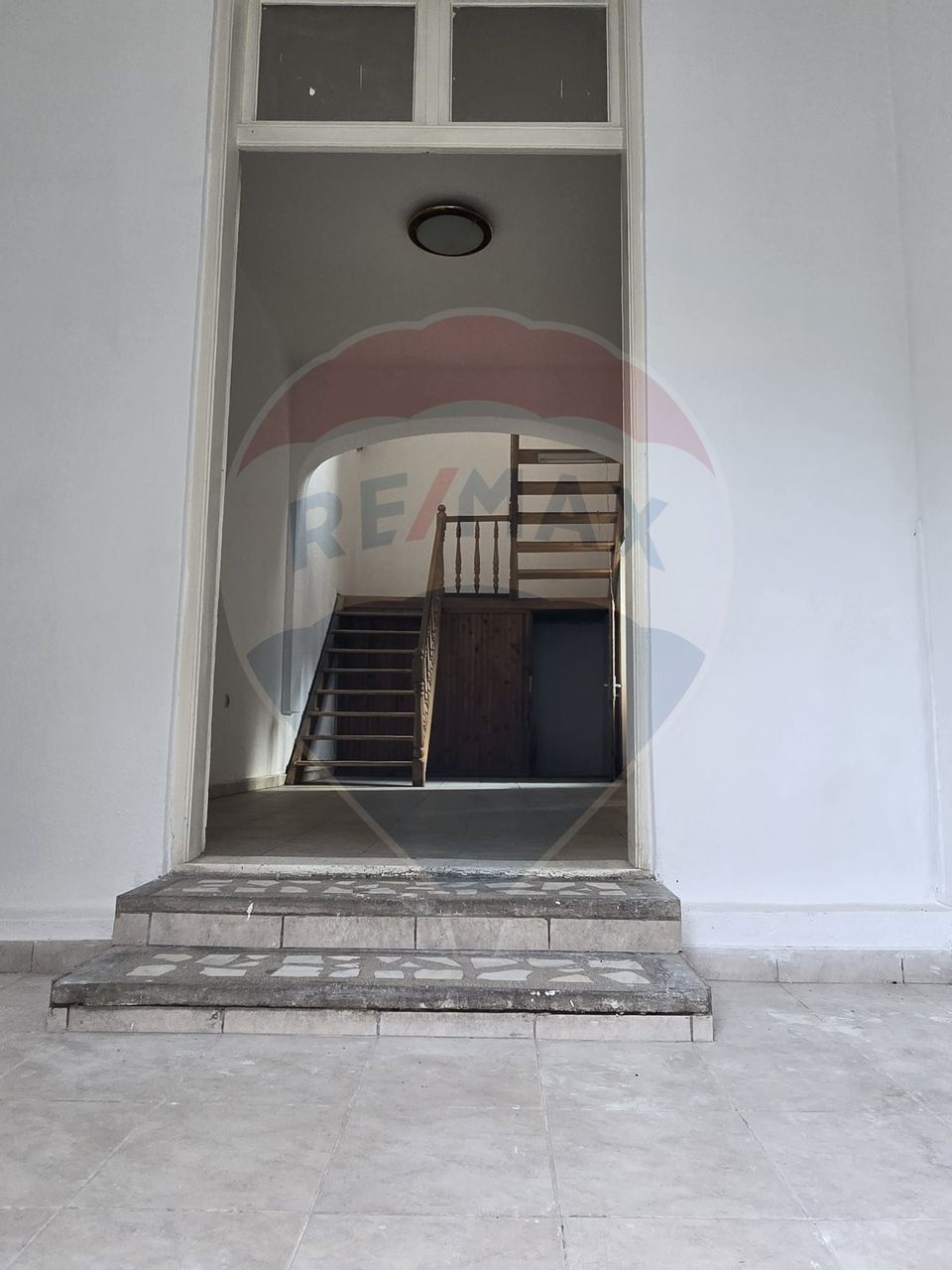 DE VANZARE Casă / Vilă cu 11 camere de vânzare în zona Parcul Carol