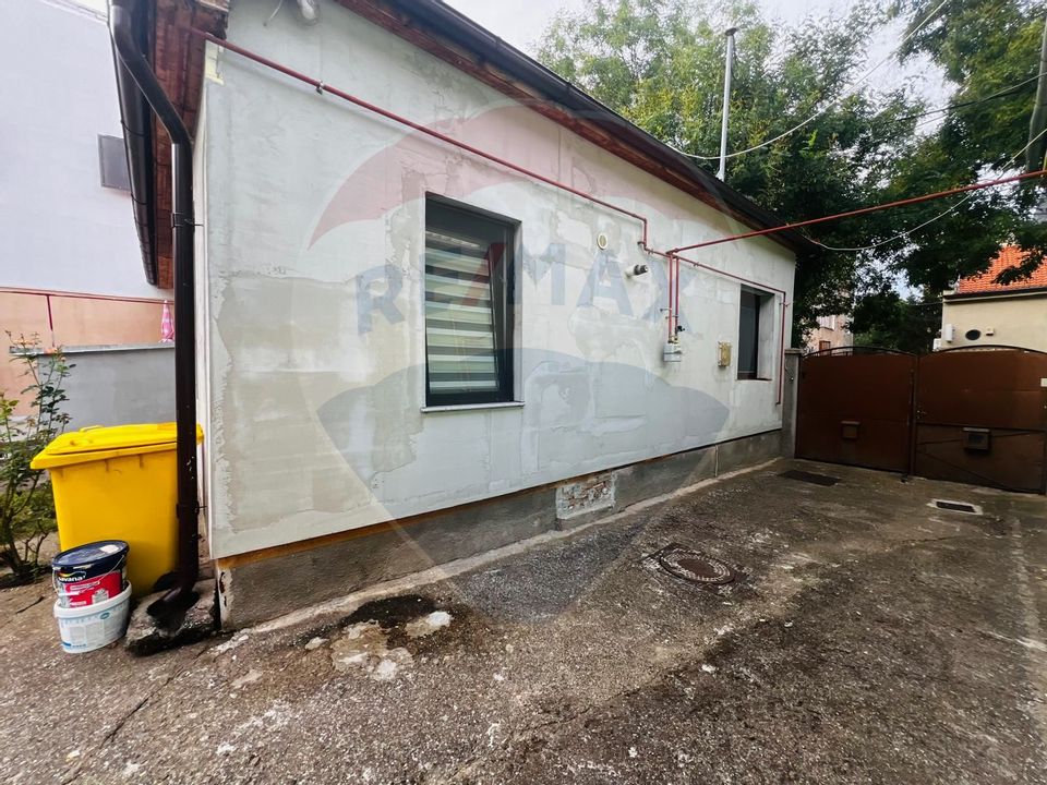 Casă  individuala zona ultracentrala Barbas bela