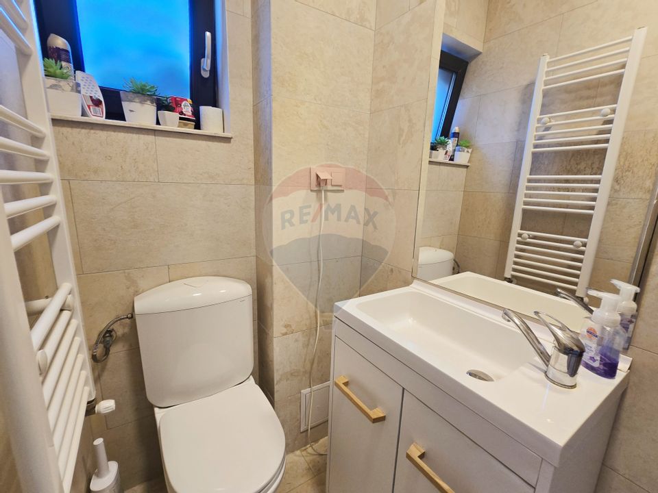 Casa, 4 dormitoare, pod amenajat, gradina, zona Vivo