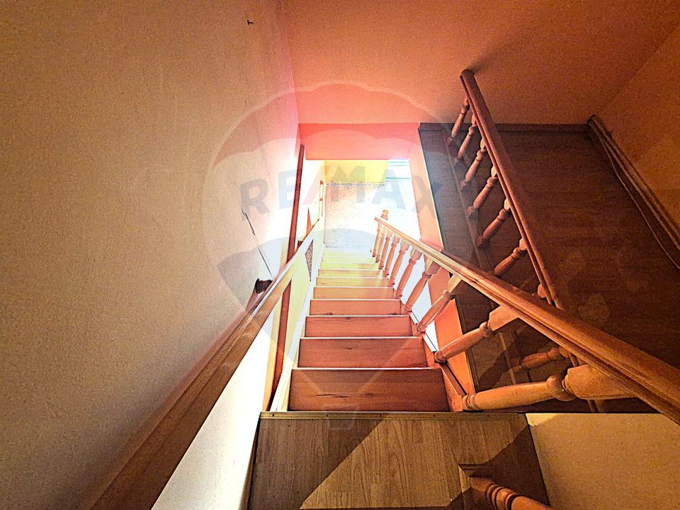 Casă / Vilă de vanzare in Serbanesti