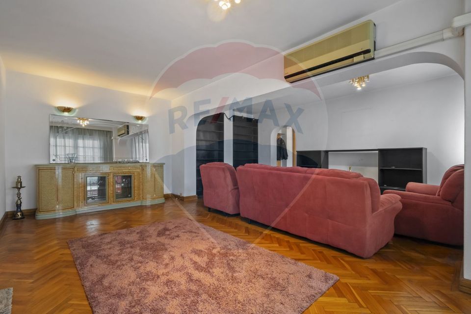 Apartament cu 5 camere de închiriat-Calea 13 septembrie.