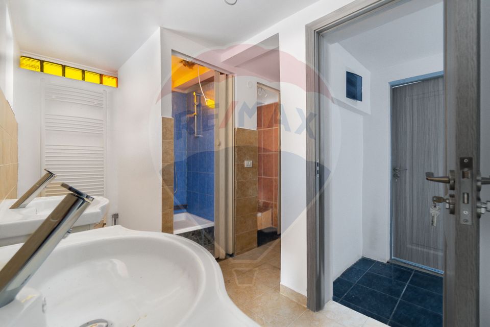 Apartament 7 camere ULTRACENTRAL in casa- Codlea!