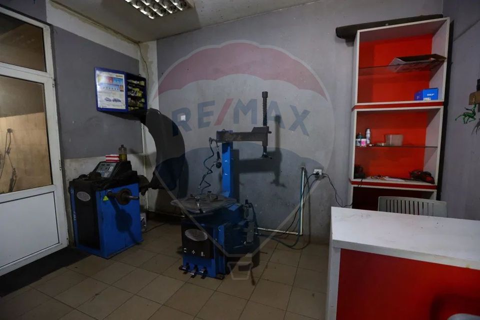 200sq.m Commercial Space for sale