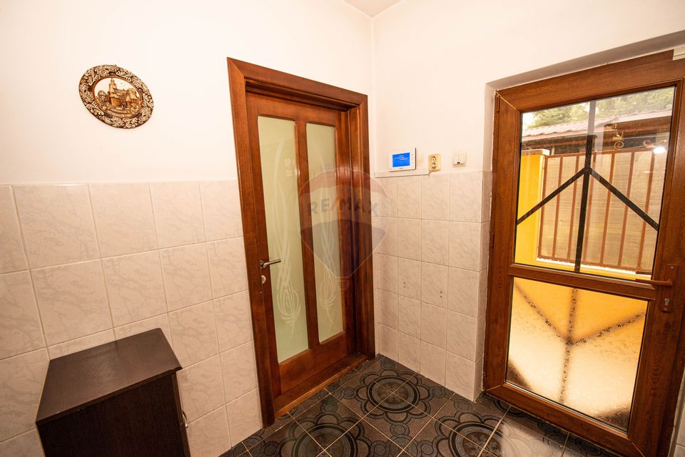 6 room House / Villa for sale, Central area