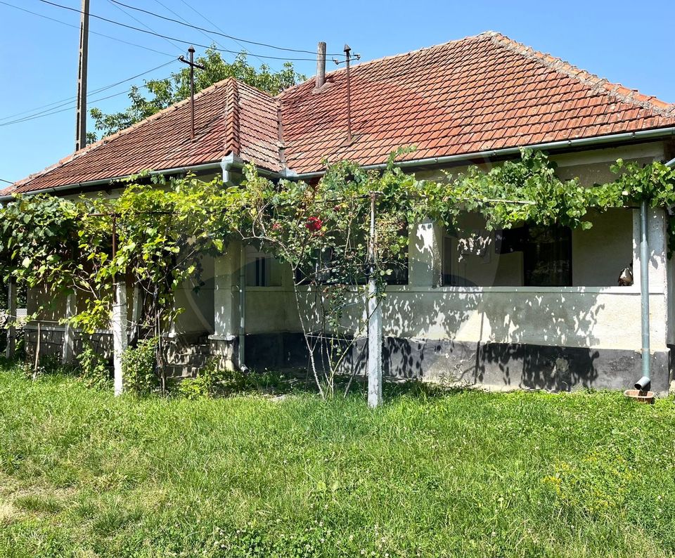 Casă de vânzare in Hideaga la drumul National