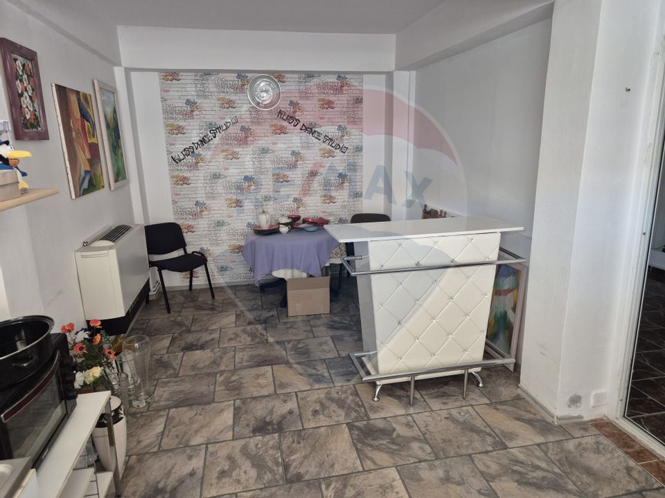 8 room House / Villa for sale, Energiei area