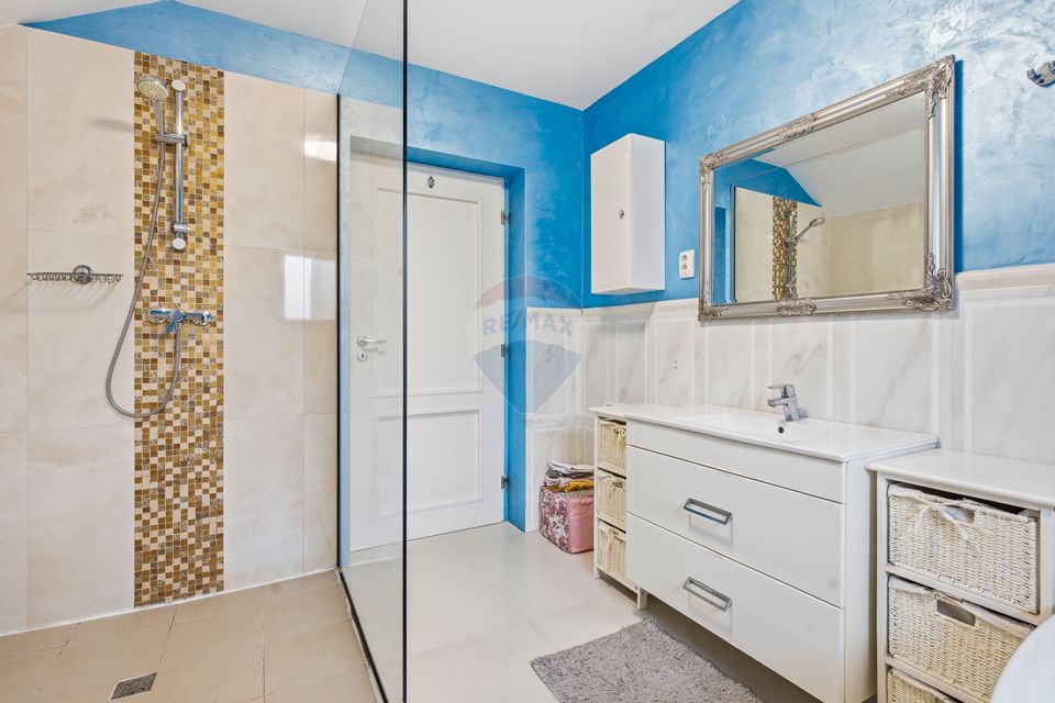 9 room House / Villa for sale