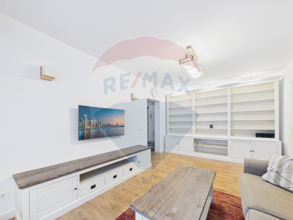 3 room apartment - ultracentral, Romana Square