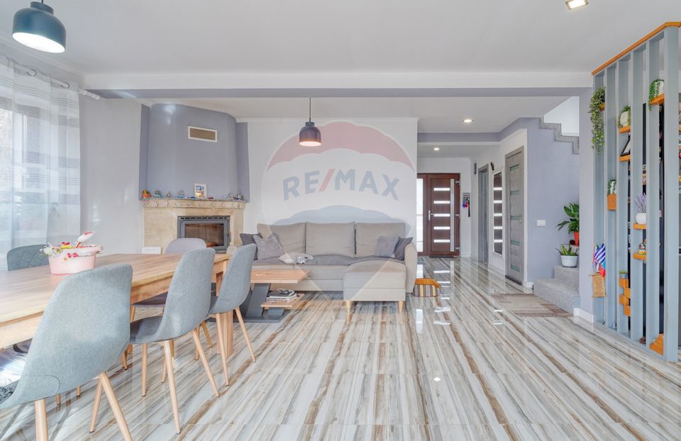 5 room House / Villa for sale, Est area