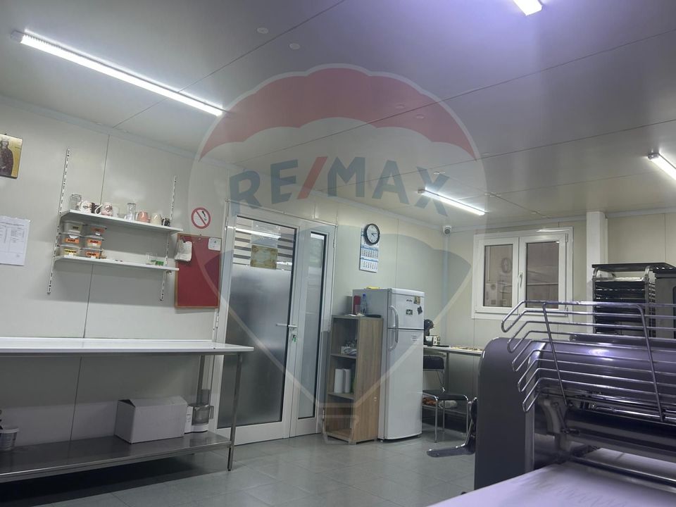 De vanzare spatiu comercial stradal in Corbeanca IF
