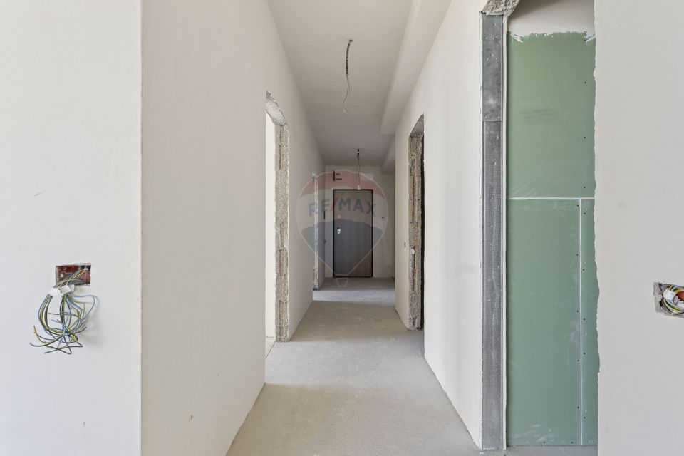 PENTHOUSE 3 camere, parcare subterana de vânzare,  zona Torontalului