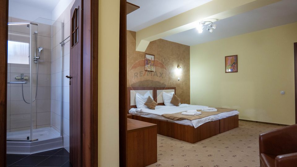 Oferta - vanzare pensiune 10 camere si casa de vacanta, Slanic Prahova