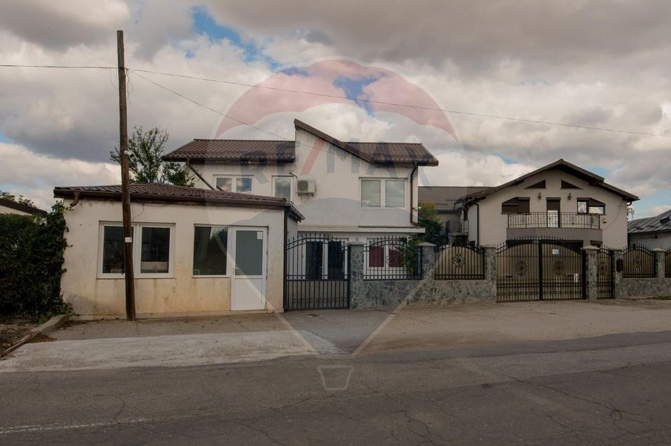 5 room House / Villa for sale