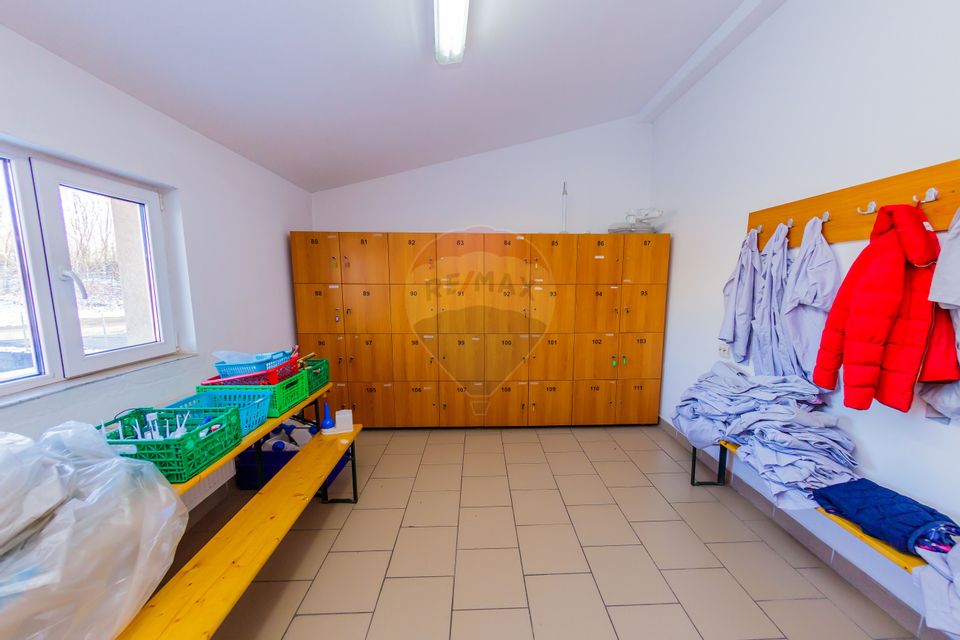 HALA  VANZARE de 1,100mp in Baia Mare- LOCATIE RENOVATǍ