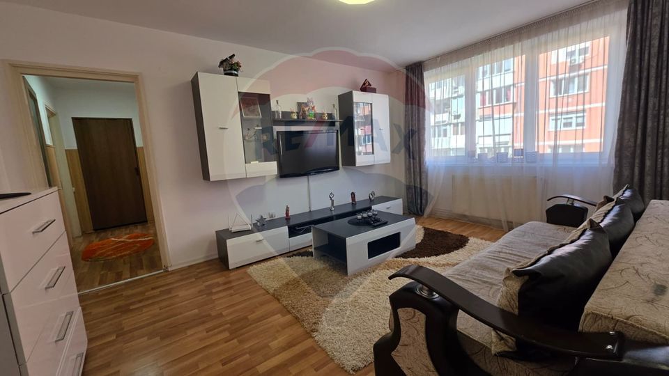 Apartament cu 3 cam de vânzare, str. Feleac, G. Campului