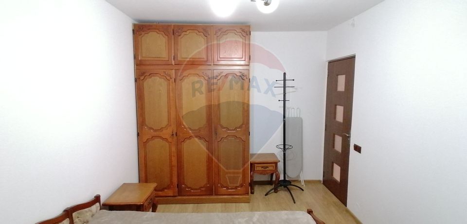 Apartament cu 3 camere de inchiriat in zona Manastur