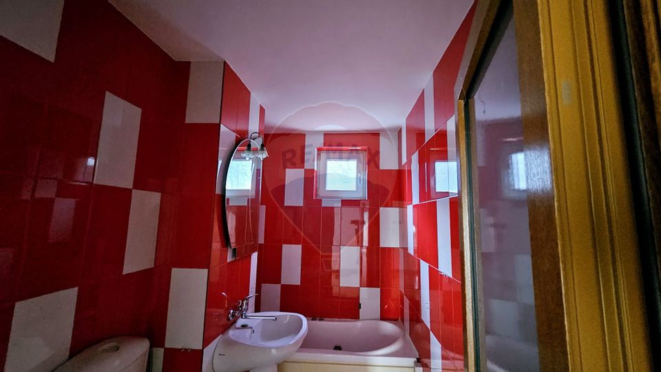 Apartament 4 Camere Precista