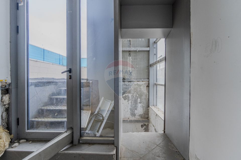 Cladire de 902 mp utili de vânzare, zona Grivitei - DN 13, COMISION 0