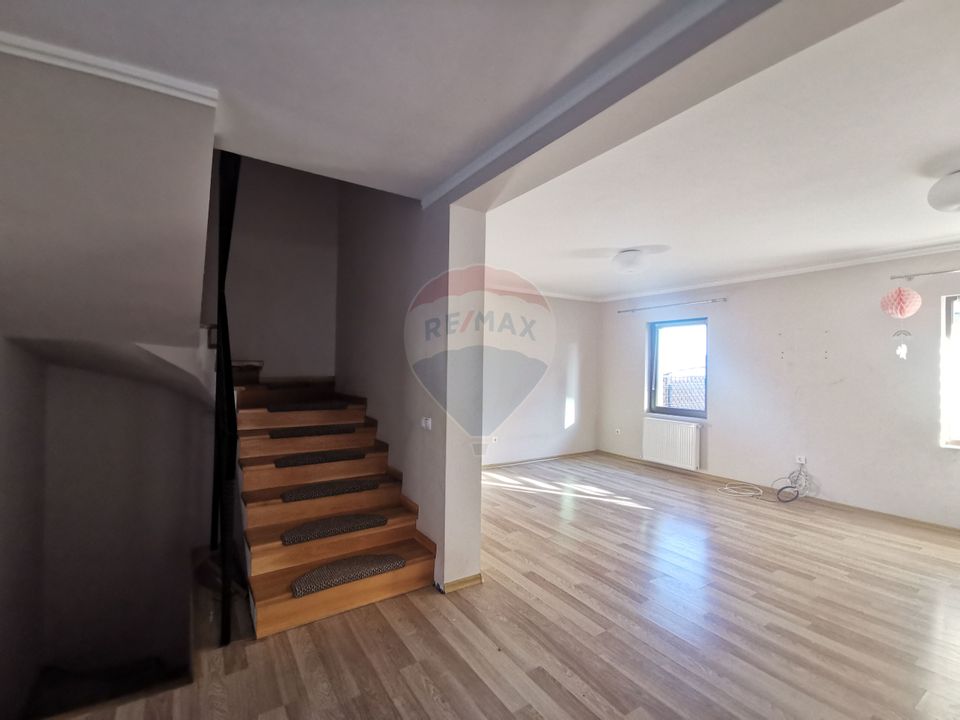 5 room House / Villa for rent, Europa area