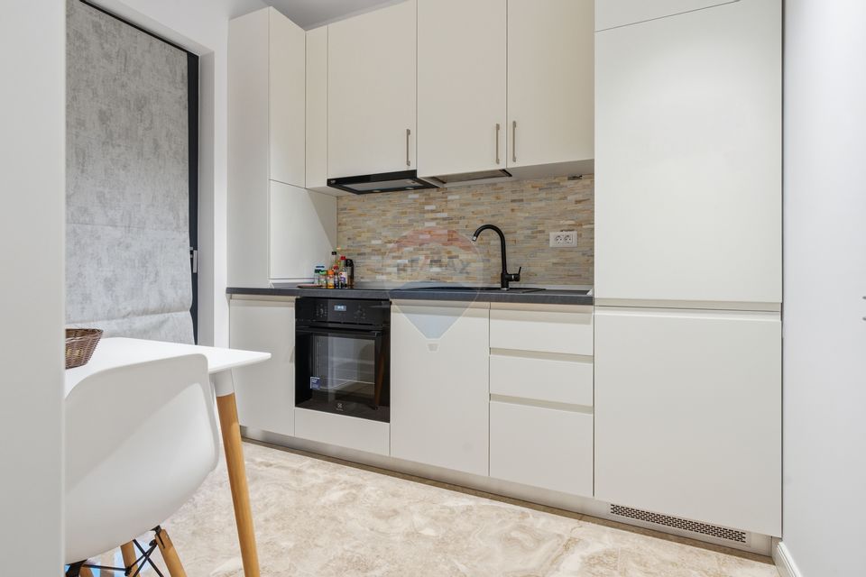 O ALEGERE INTELIGENTA INTRE BUSINESS SI RELAXARE | ZONA COPOU