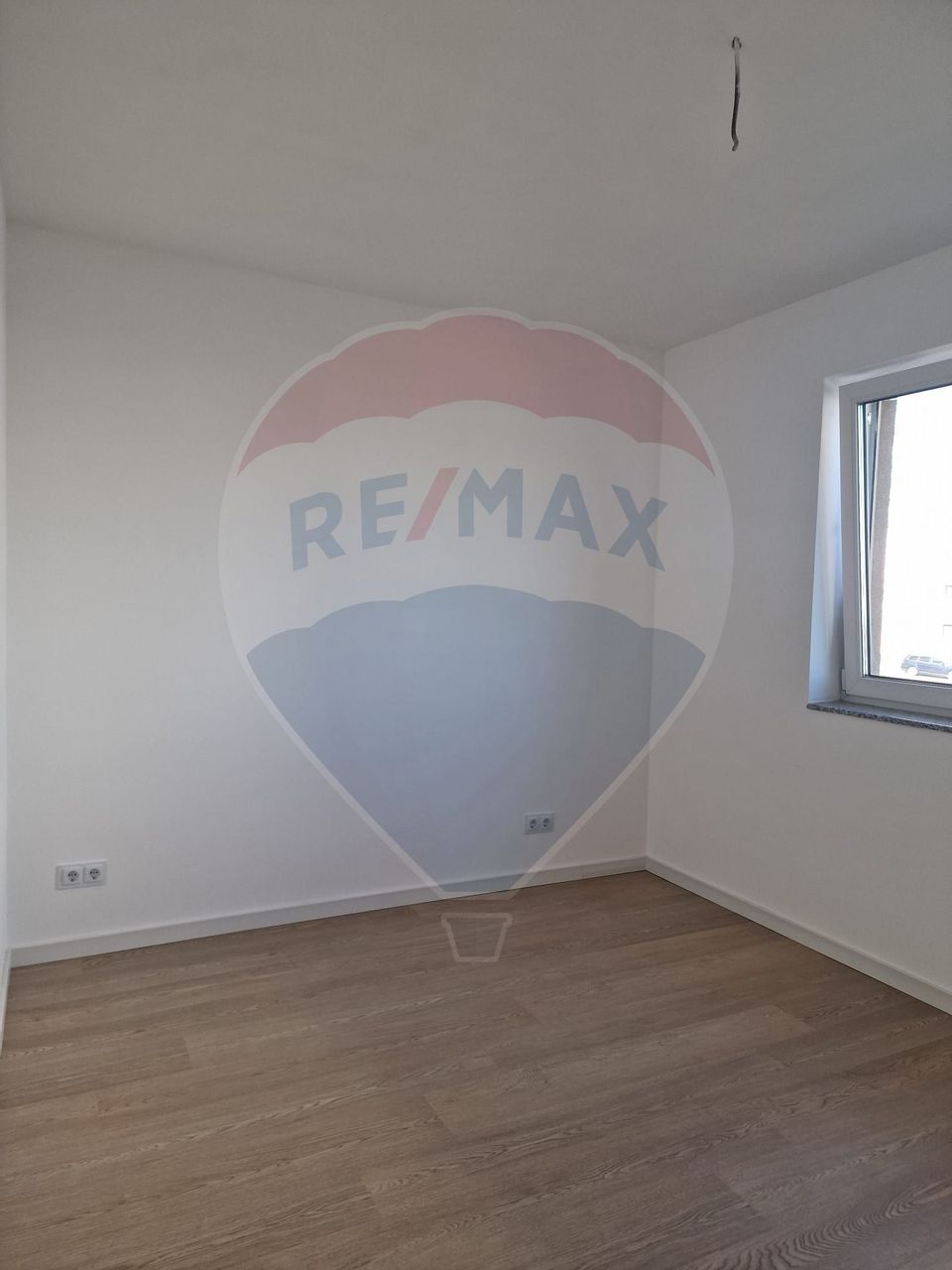 Apartament nou de vânzare , Strada Daliei– 3 camere, Et. 1