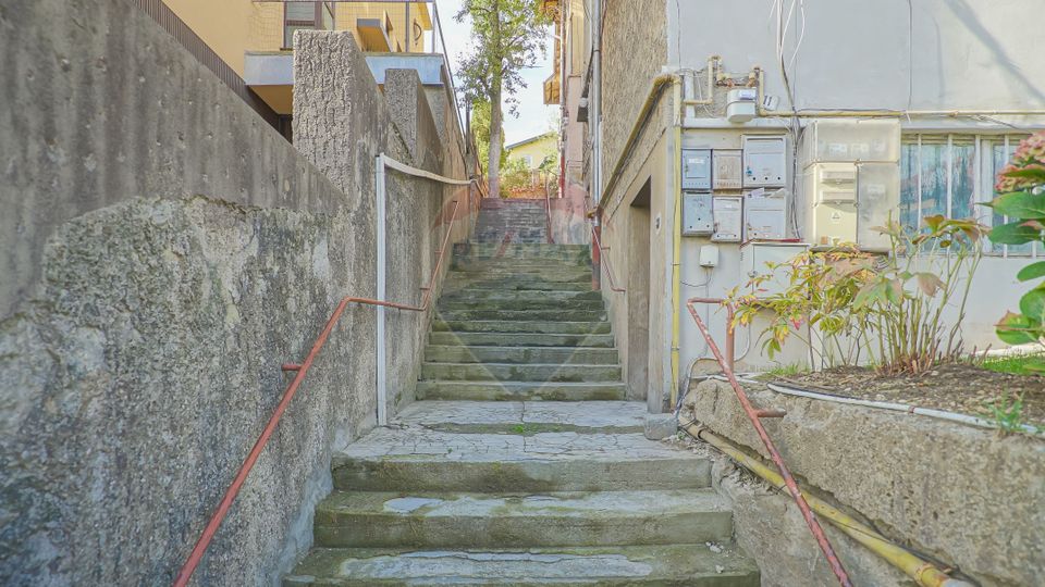 REZERVAT ! Apartament cu 3 camere de închiriat zona centrala