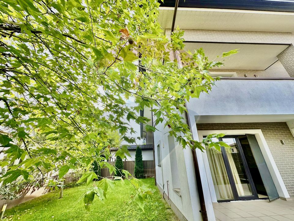 Vilă de Lux de Vânzare în Complexul Rezidențial Oxford Gardens