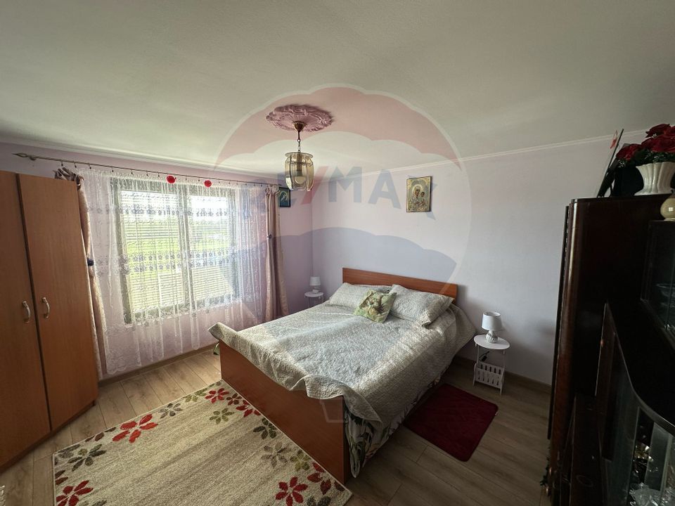 Vanzare casă noua in loc Felnac cu teren de 1190mp