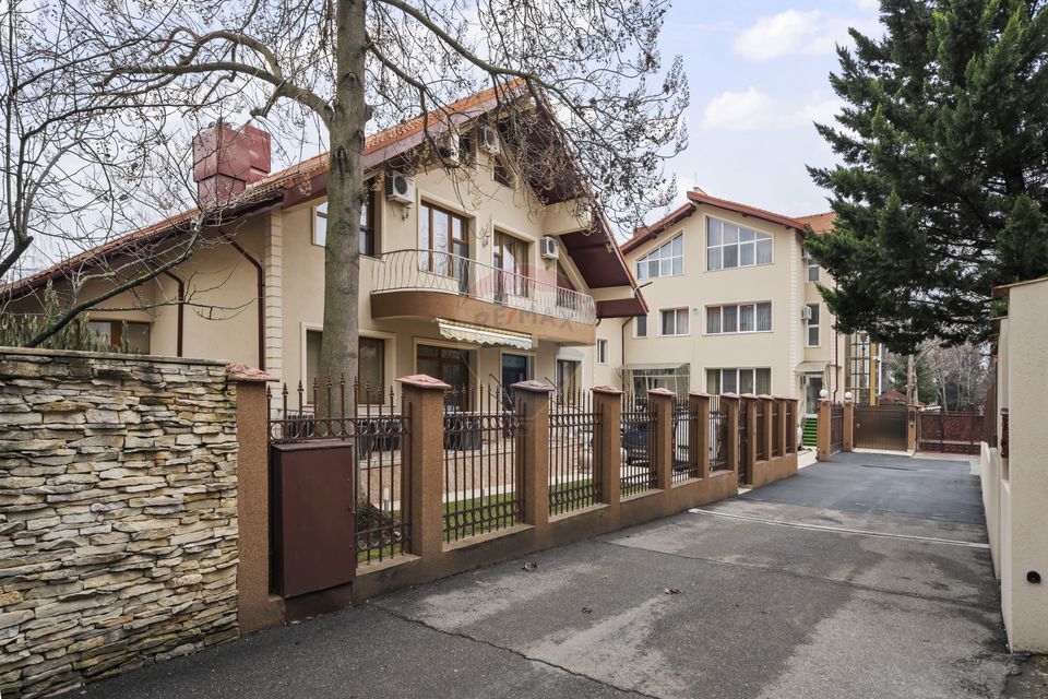 Casă / Vilă cu 6 camere de închiriat în zona Nord