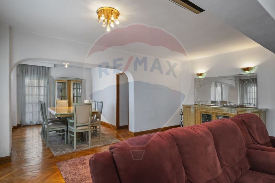 Apartament cu 5 camere de închiriat-Calea 13 septembrie.