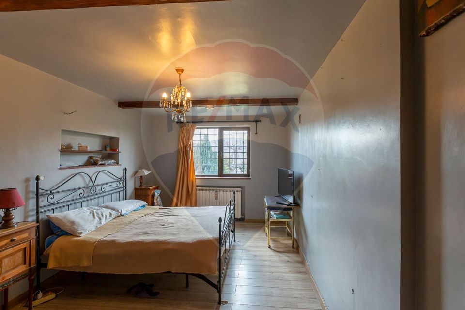 7 room House / Villa for sale, Vest area