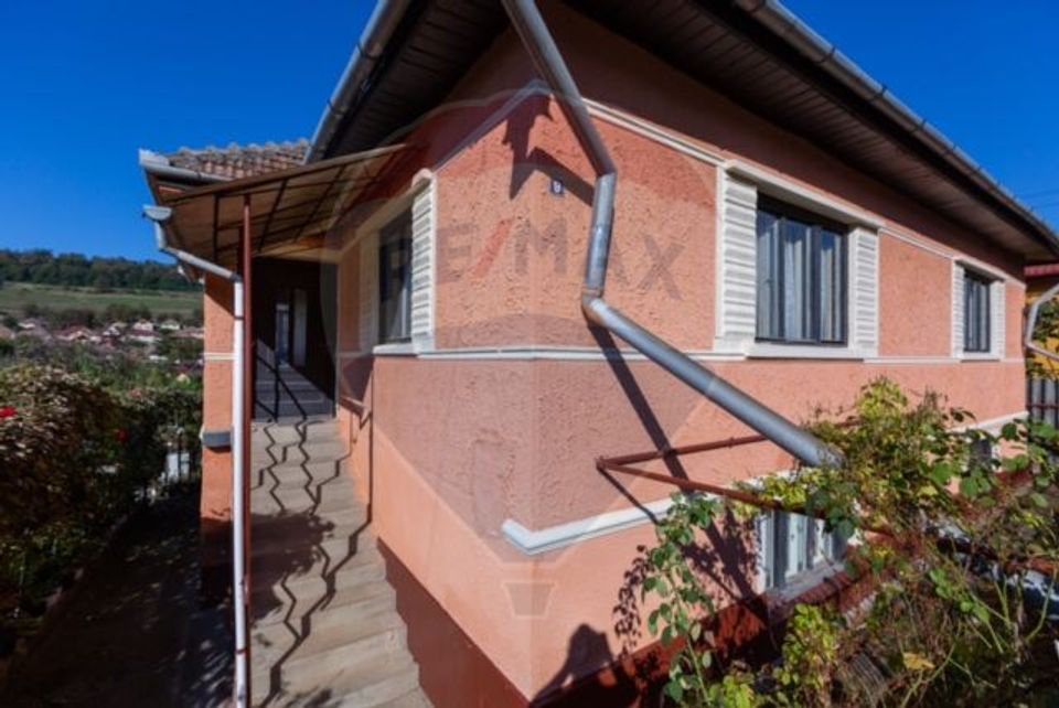 5 room House / Villa for sale, Central area