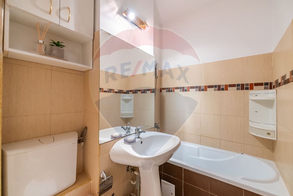 Apartament 3 camere de închiriat în zona Ultracentral