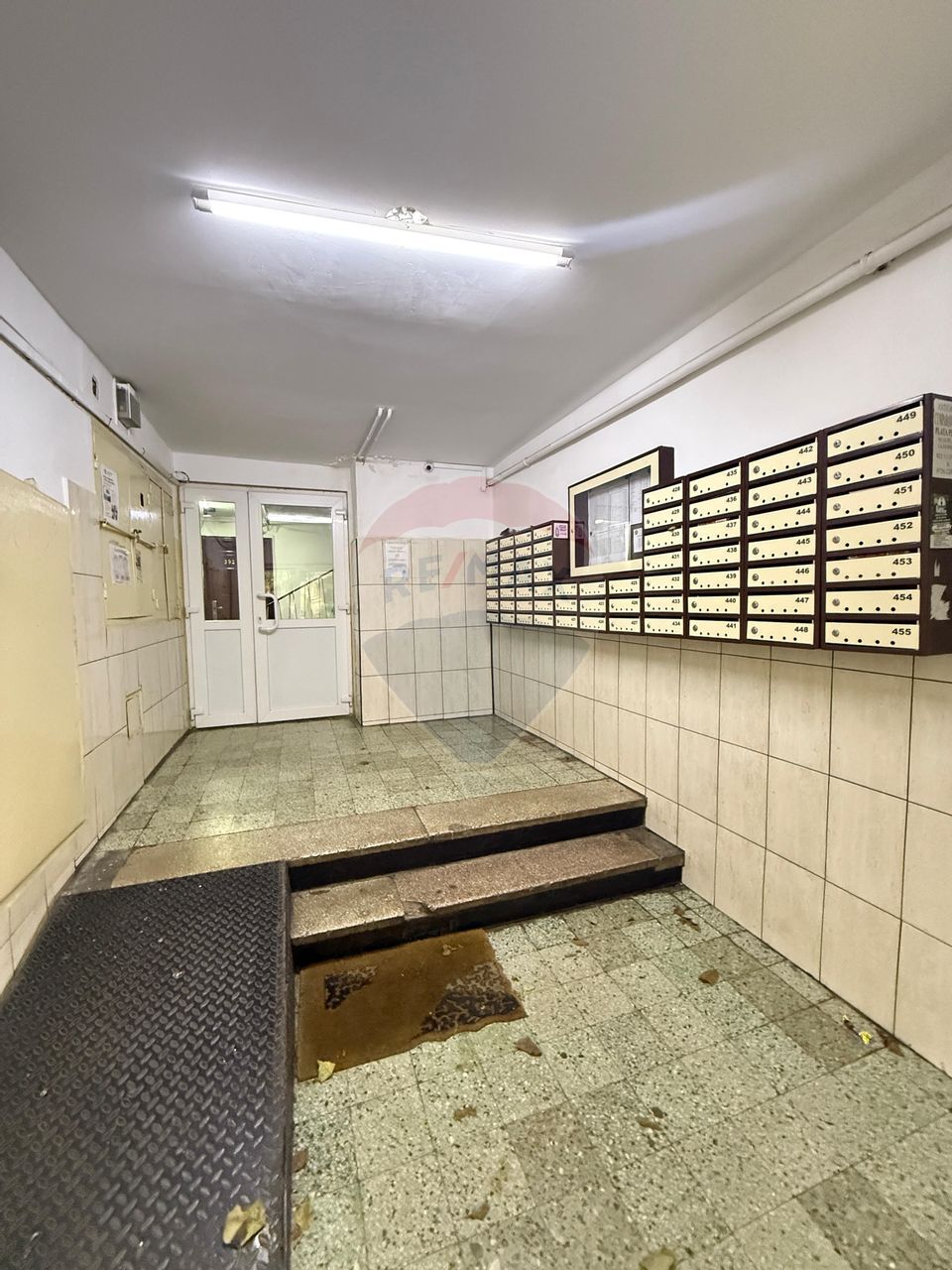 Apartament cu 2 camere de vânzare în zona Lujerului