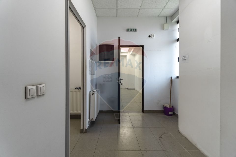 127sq.m Commercial Space for rent, Judetean area