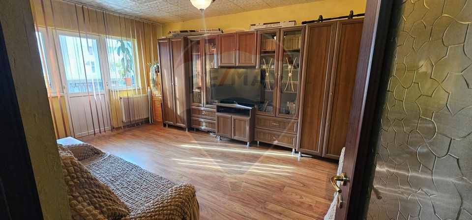 4 room Apartment for sale, Central area