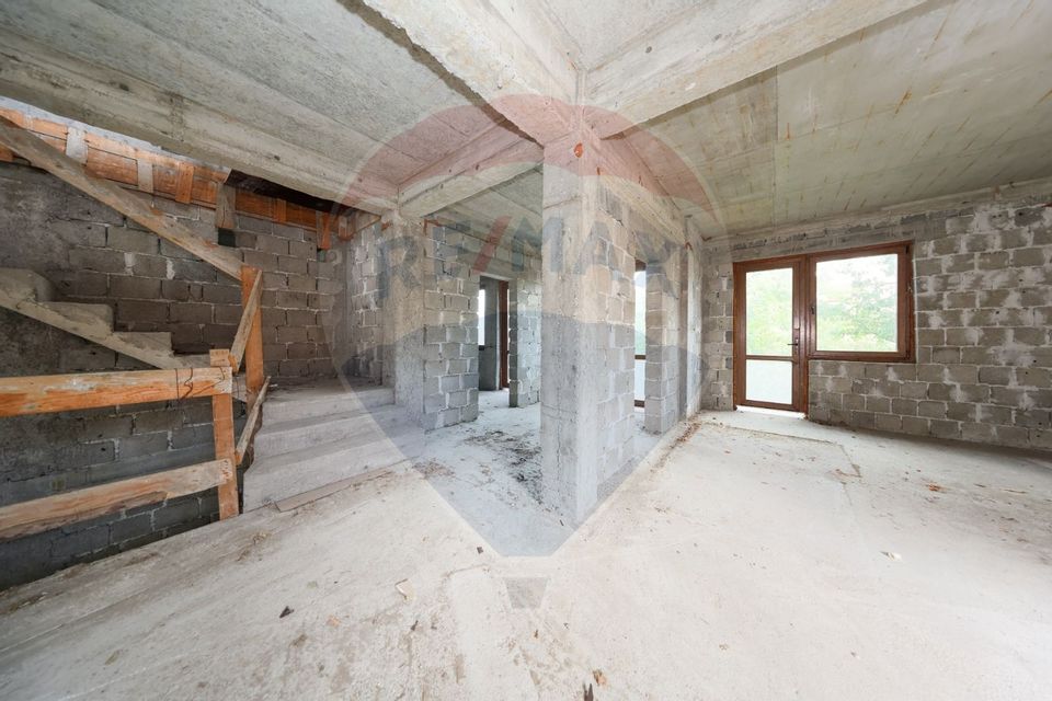 CASA LA ROSU | TOMIS 21 | 325MP | 346MP CURTE | 470 TEREN |ACCES AUTO