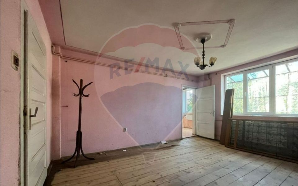 Vilă multifuncțională centrală Șelimbăr – 3 ap. sau birouri