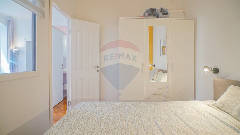 REZERVAT! Apartament renovat, modern, în inima Centrului Istoric