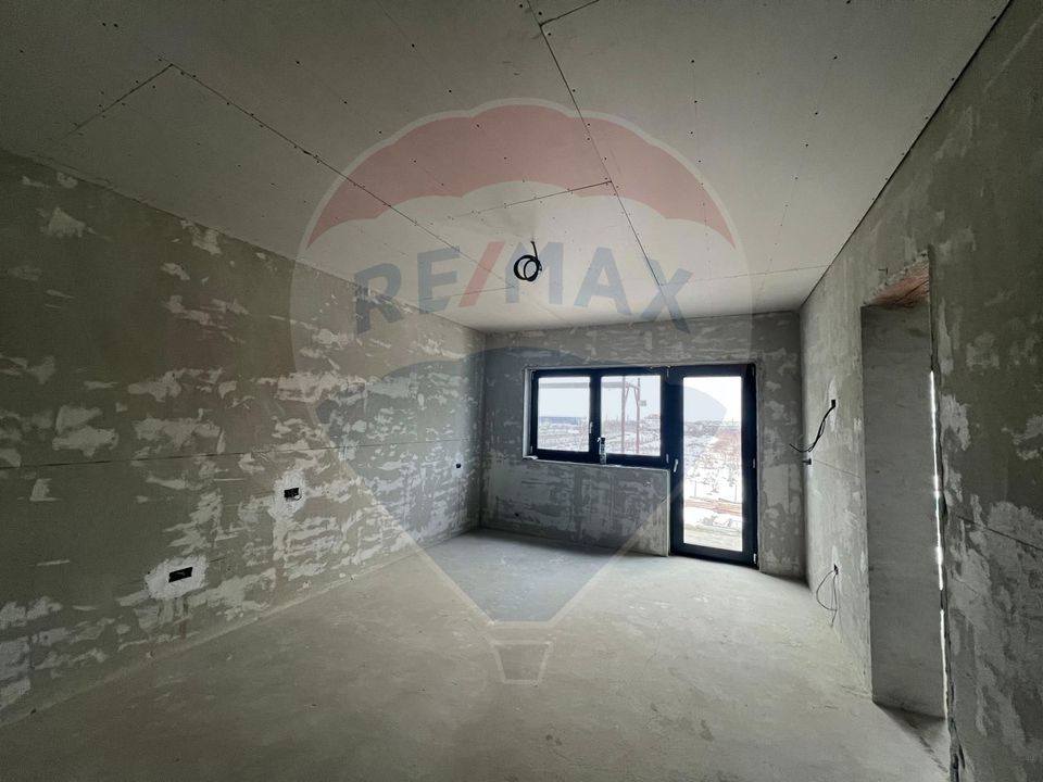 5 room House / Villa for sale, Est area