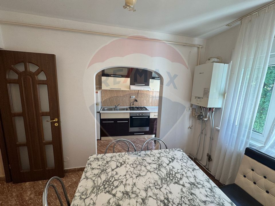 Apartament cu 3 camere de vanzare