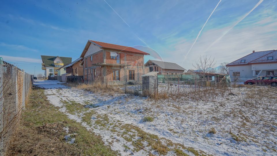 Comision 0% Casa la rosu, 6 camere, 500 mp teren, Stupini