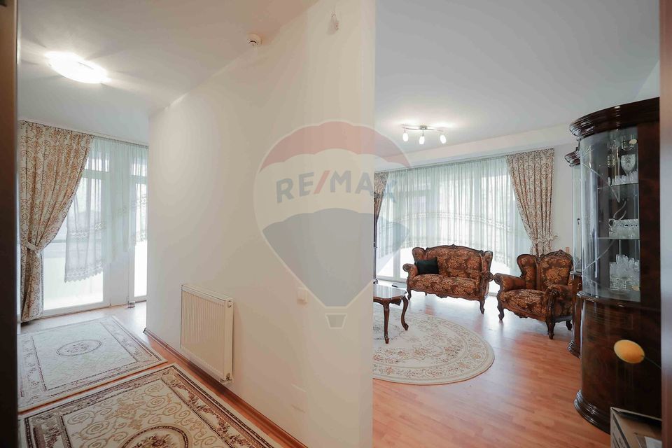 Apartament de Vânzare cu 3 Camere, Terasă de 32mp și Parcare Subterană