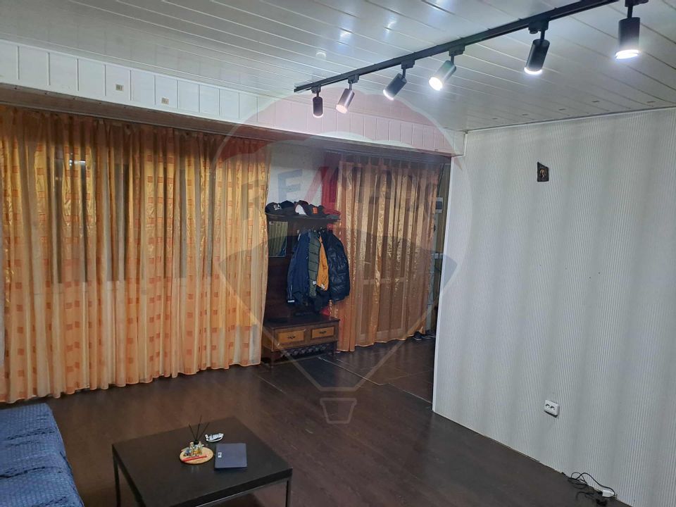 5 room House / Villa for sale