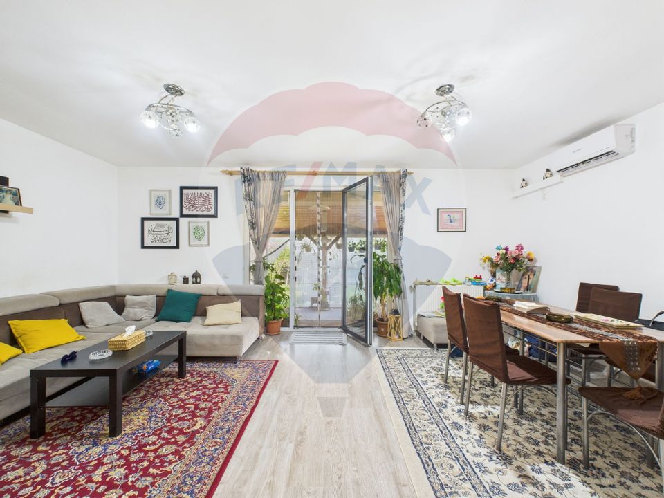 6 room House / Villa for sale